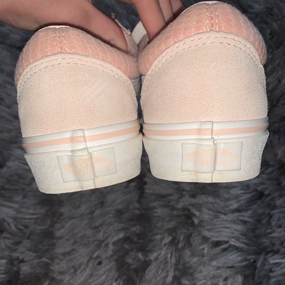 Vans - Picture 7 of 11